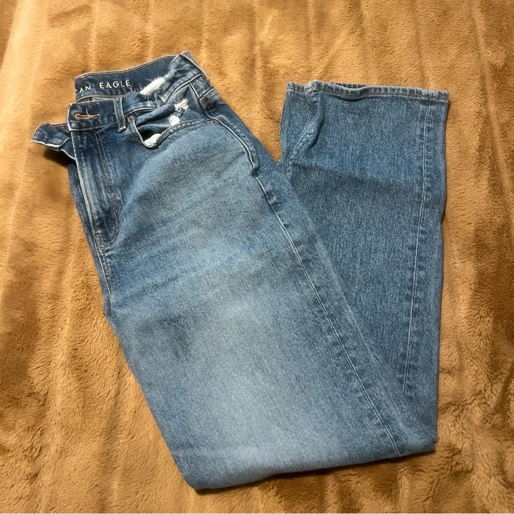 American Eagle High Rise 90s Boyfriend Jean